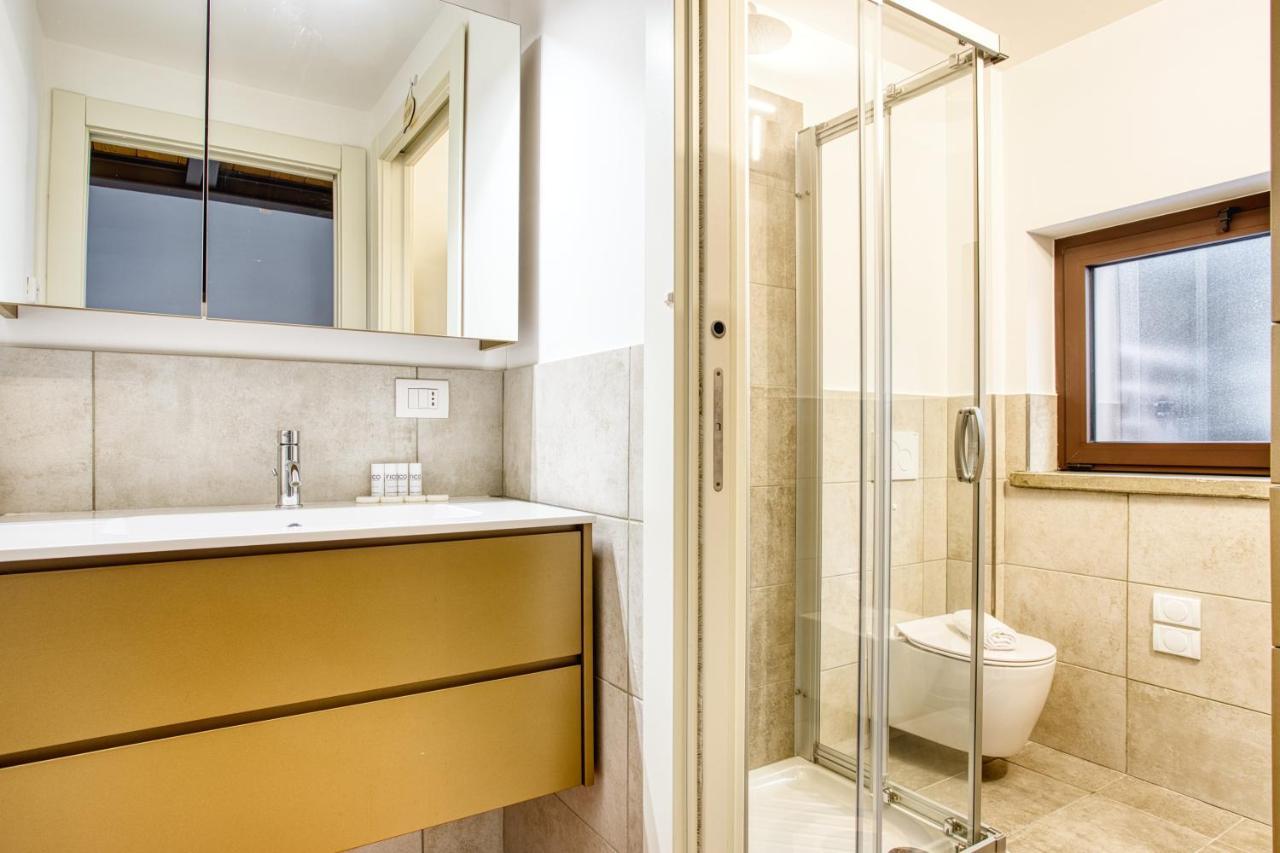 Joivy Charismatic 1-Bed Flat With Parking Apartment Milan Bagian luar foto