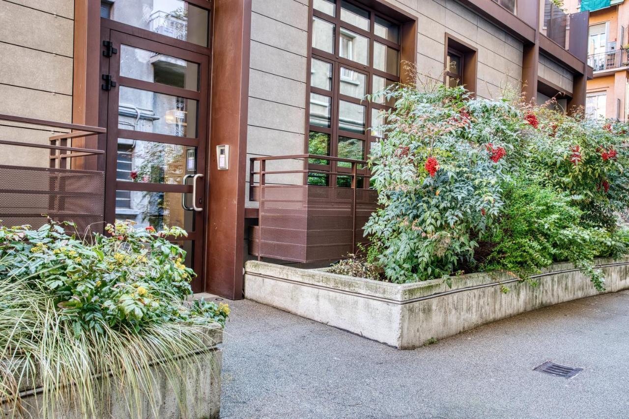 Joivy Charismatic 1-Bed Flat With Parking Apartment Milan Bagian luar foto